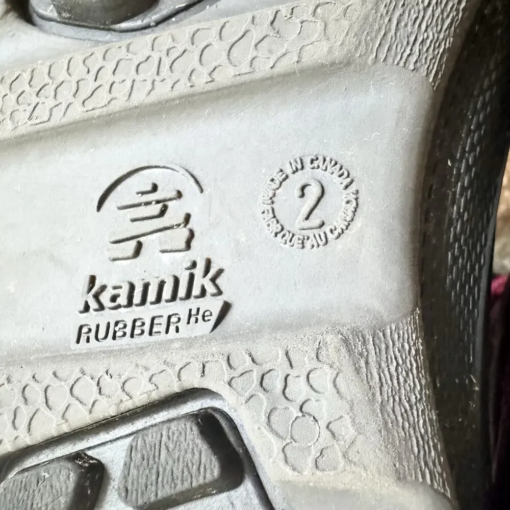 Kamik Snowangel Girls Size 2 Purple Snow Boots Faux Fur Waterproof Winter Shoes